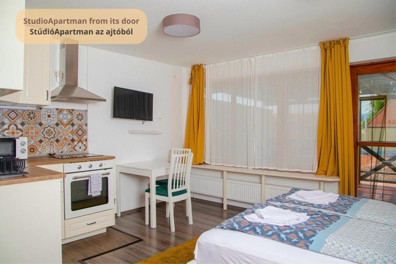 Tulip Home Guest House Vác Εξωτερικό φωτογραφία