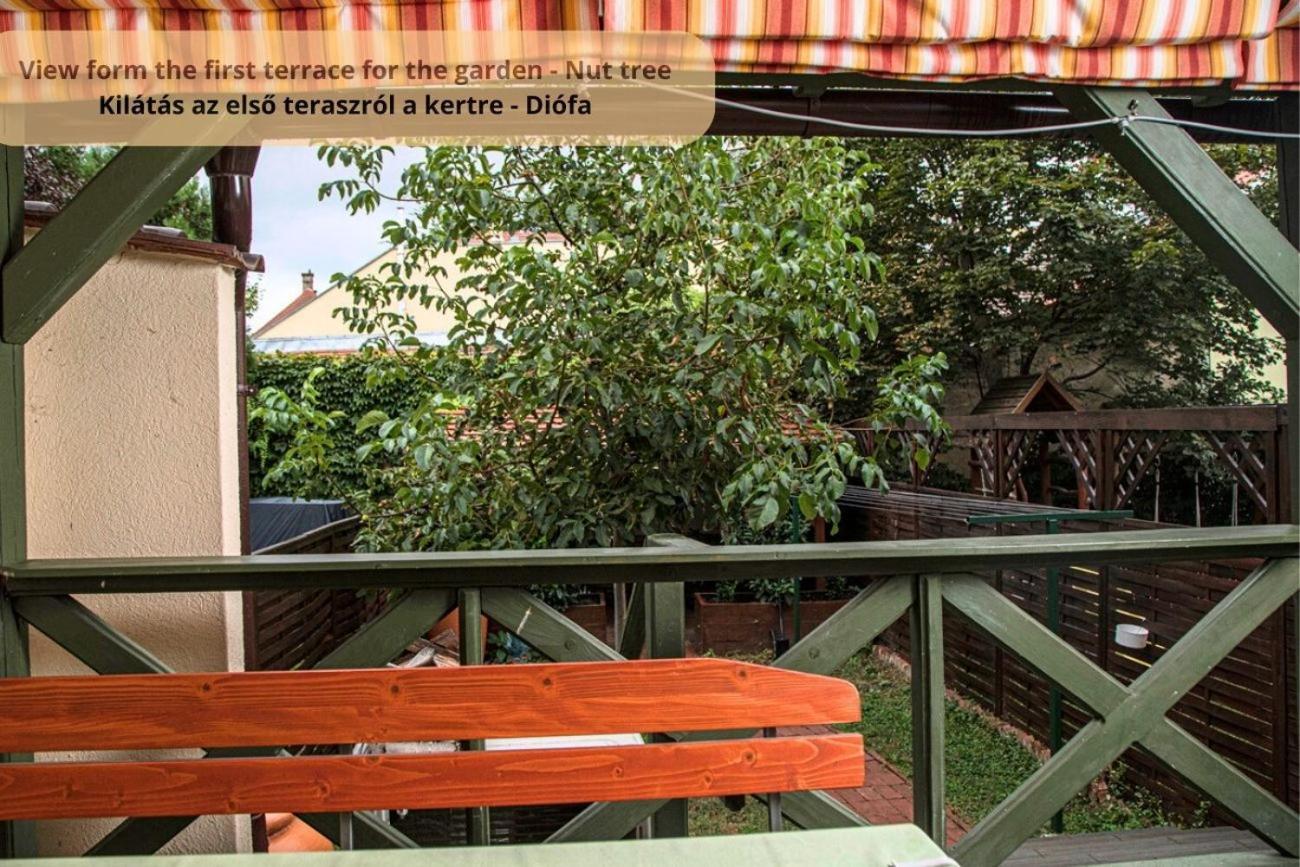Tulip Home Guest House Vác Εξωτερικό φωτογραφία